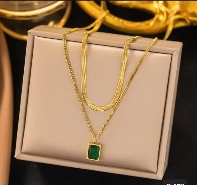 Elegant Silver Necklace