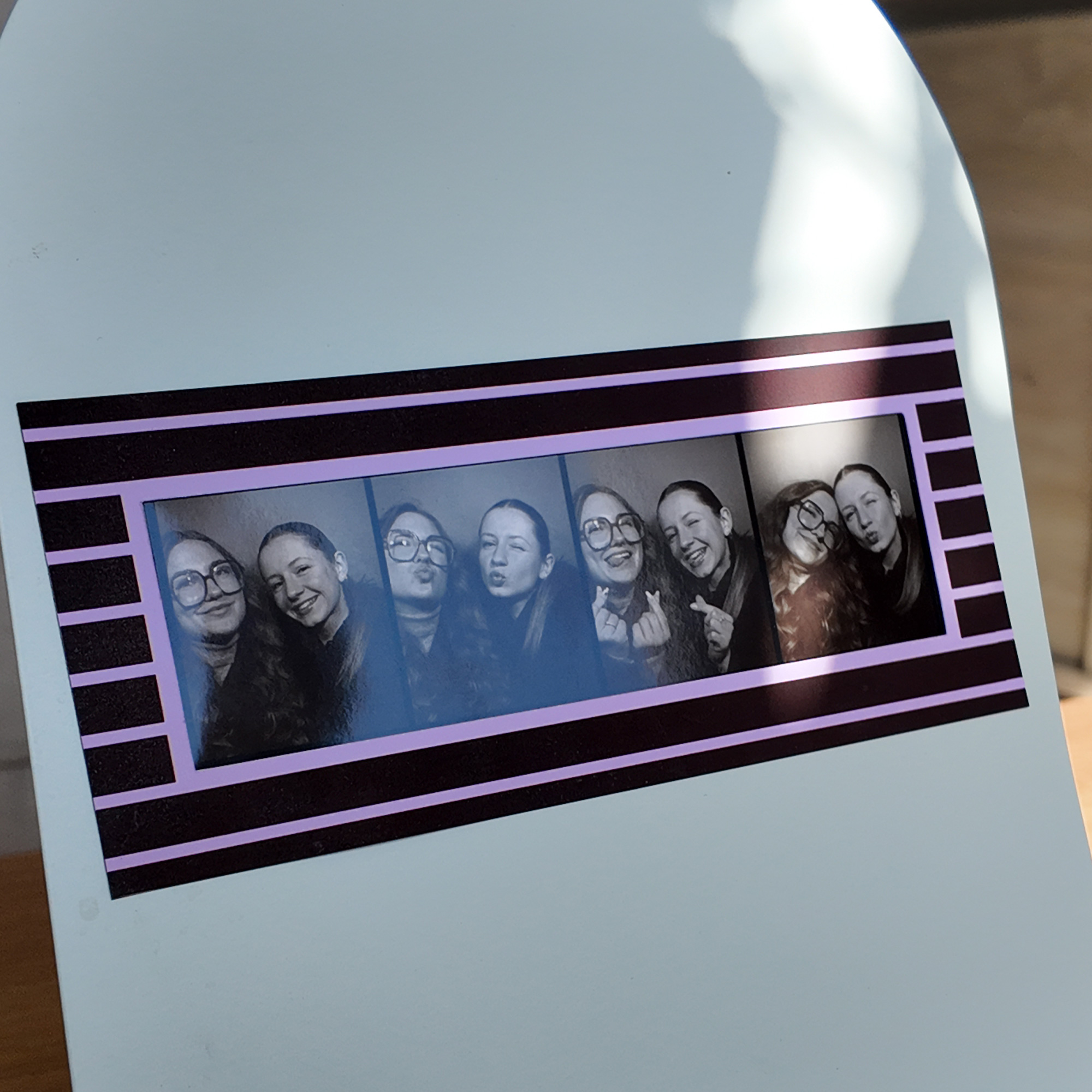 Cadre magnétique rayures bordeaux