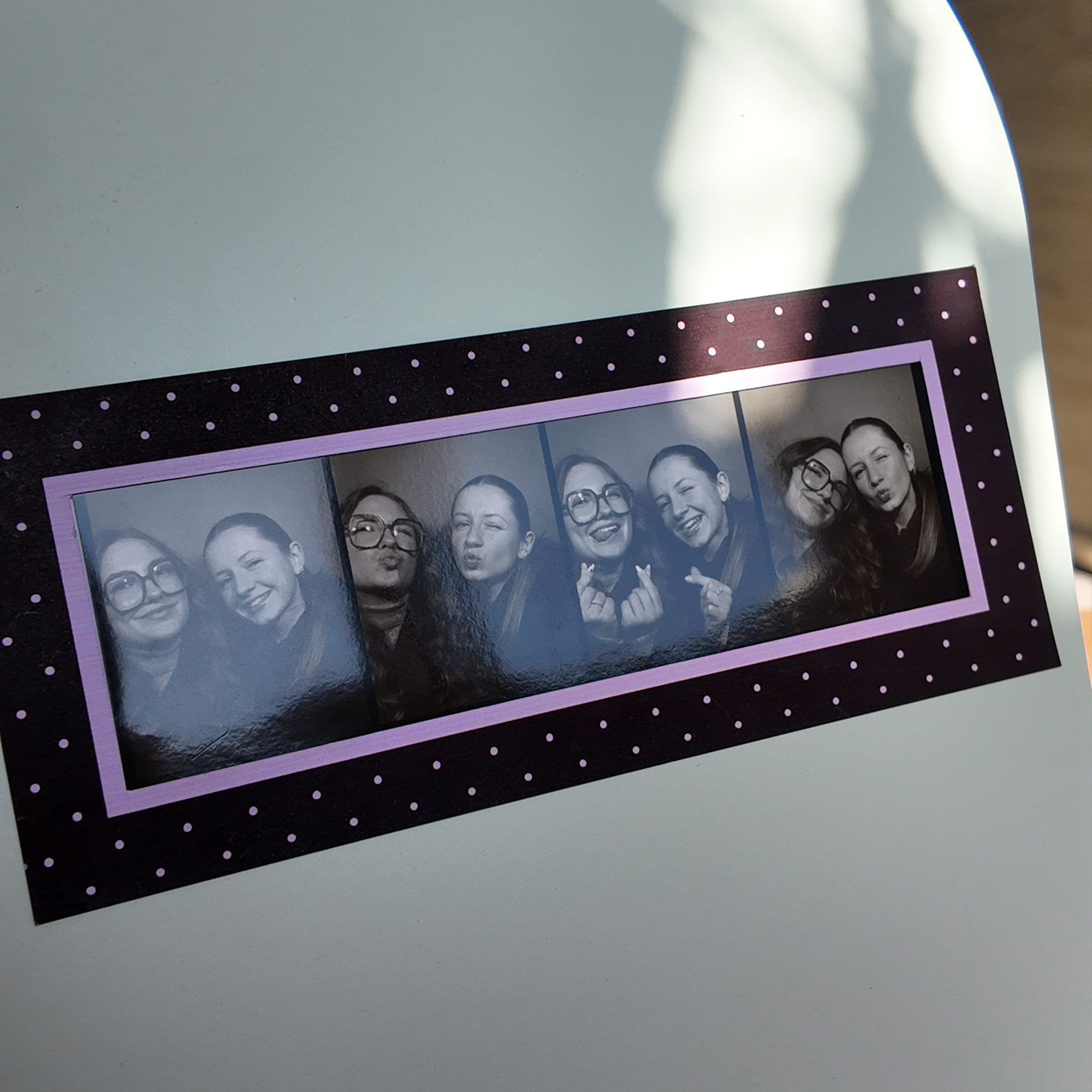 Cadre magnétique pois rose