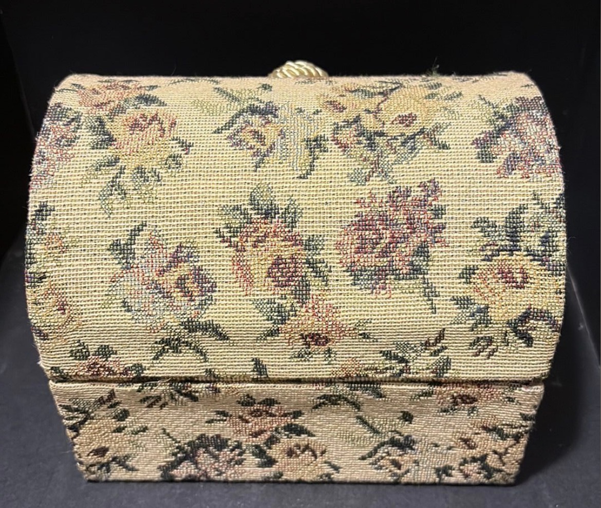 Vintage Recipe Box Seed Organizer