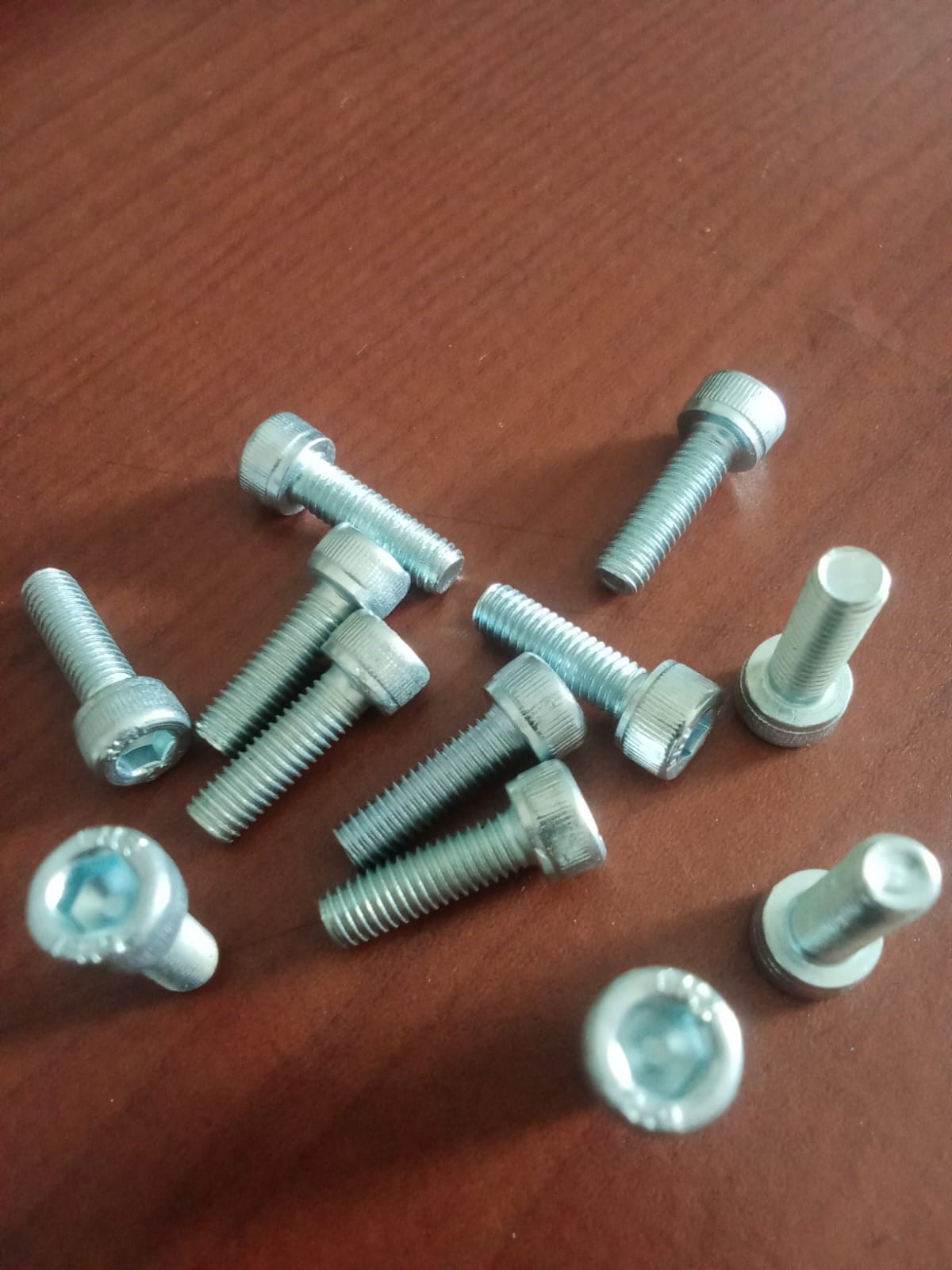 M5X15 BAUT L SOCKET HEAD SCREW  HTB 12.9 ZINC PLATING PUTIH 