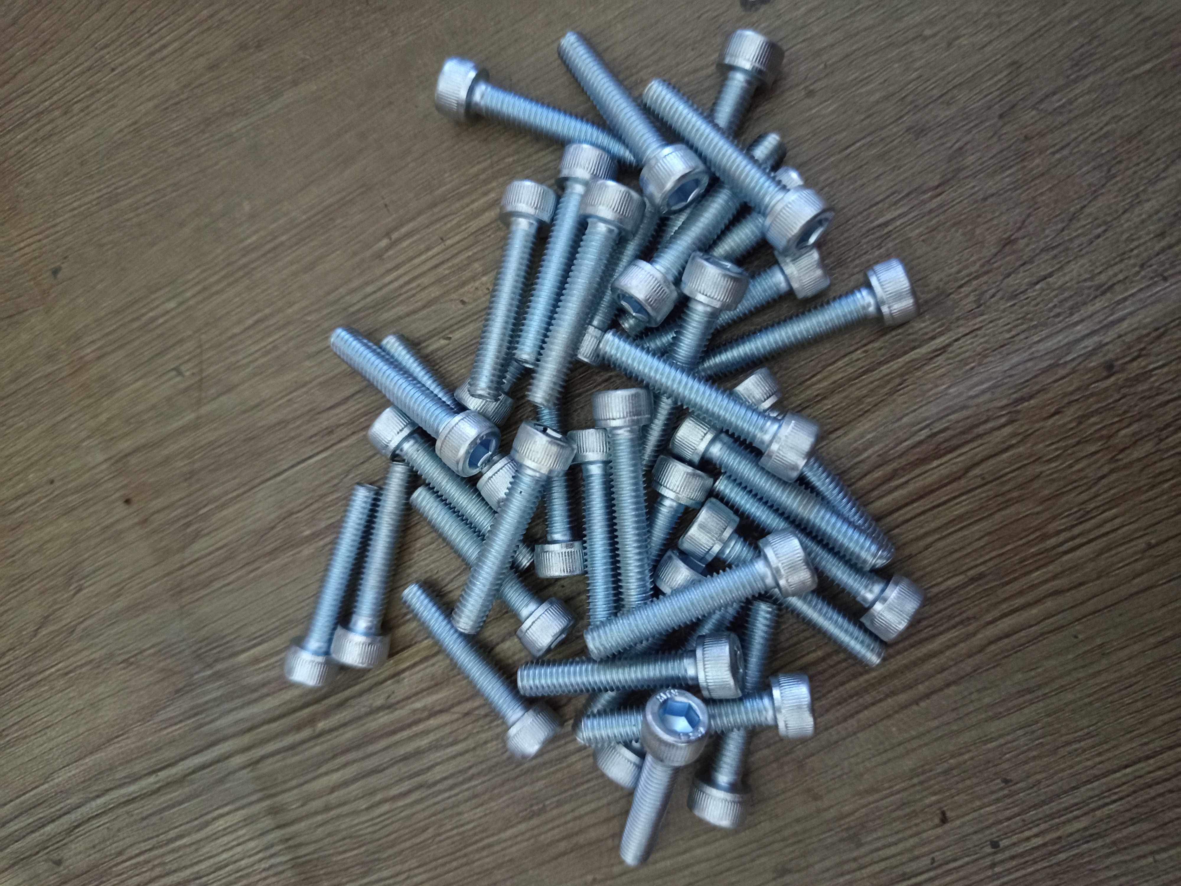 M6X30 BAUT L SOCKET HEAD SCREW  HTB 12.9 ZINC PLATING PUTIH 