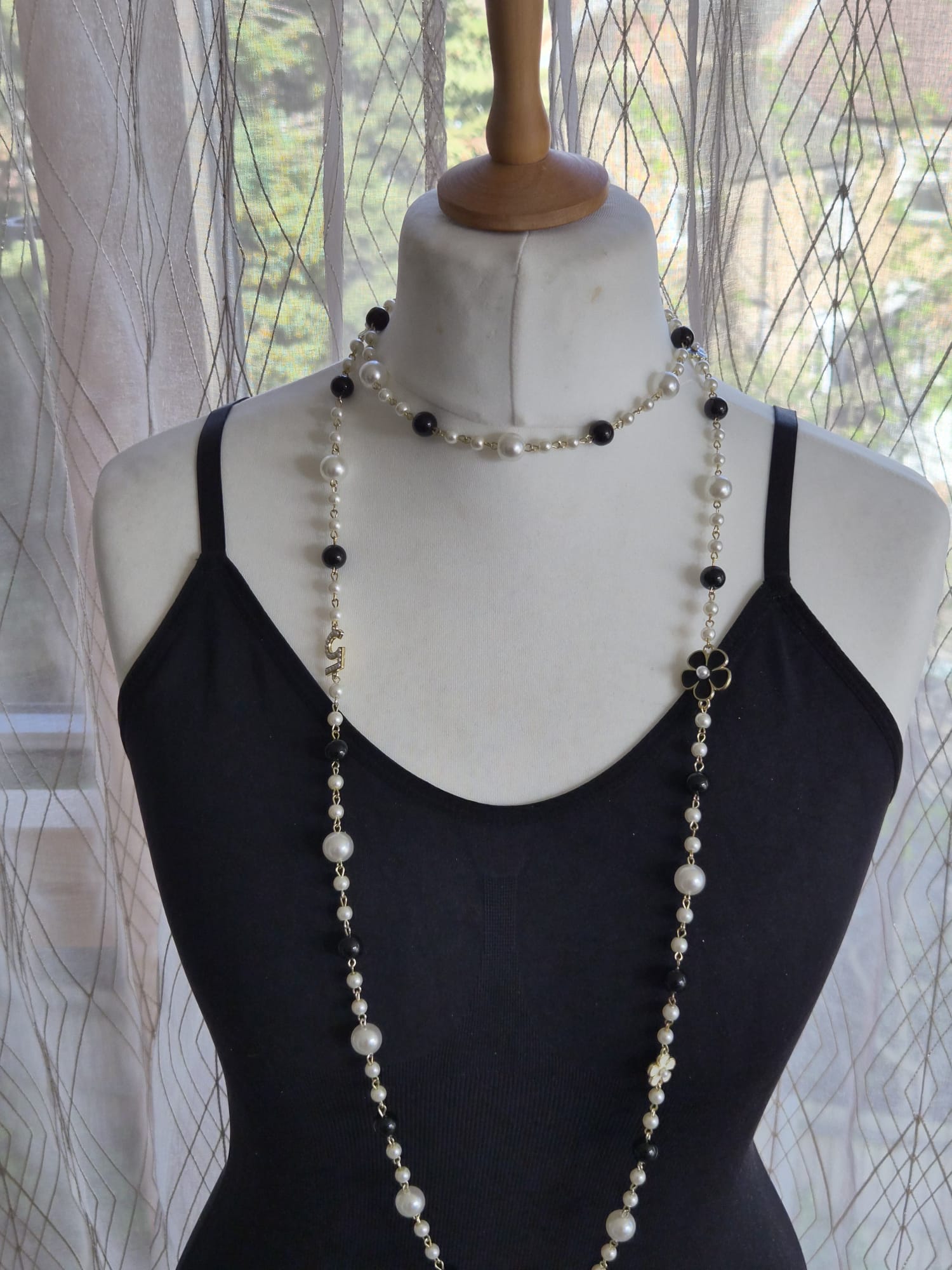 Elegant Pearl & Black Bead Necklace Set