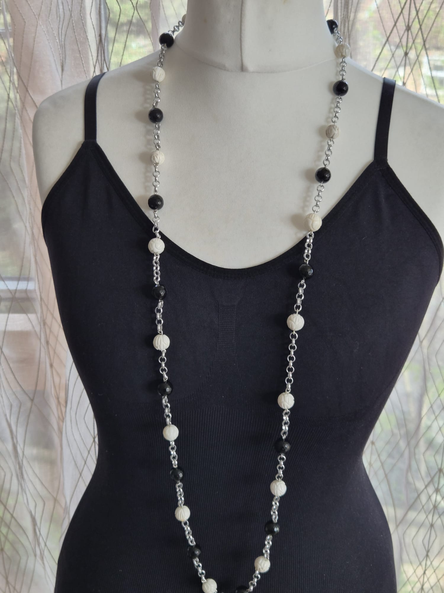 Black & White Beaded Long Necklace