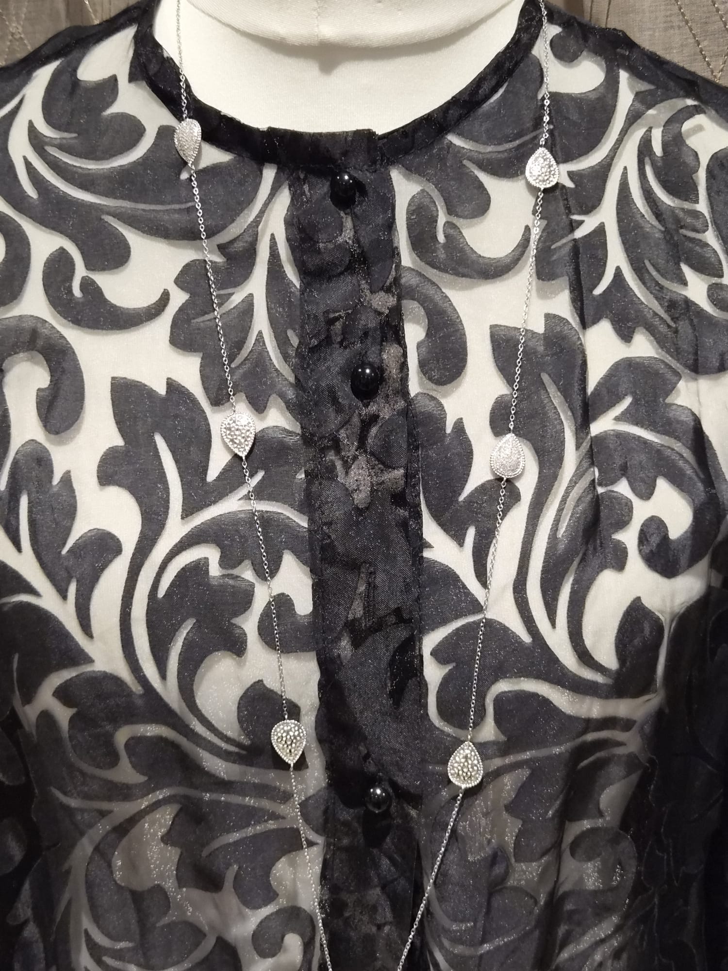 Silver Leaf Pendant Necklace