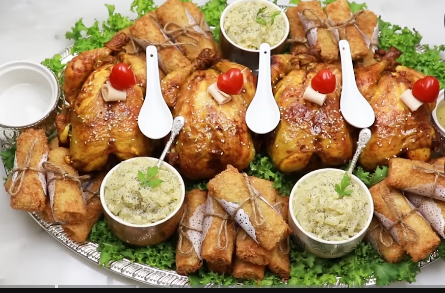 Plat de poulets avec Nems farcis à la viande