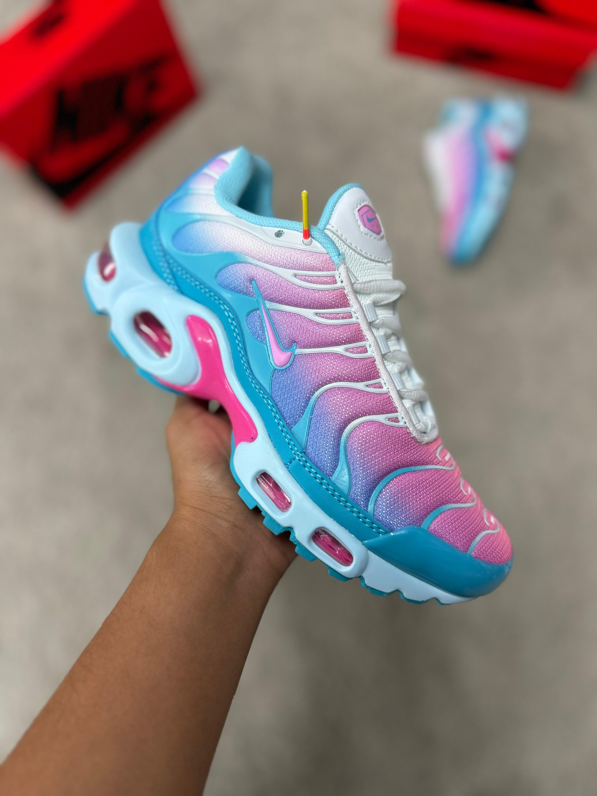  Nike Air Max Plus
