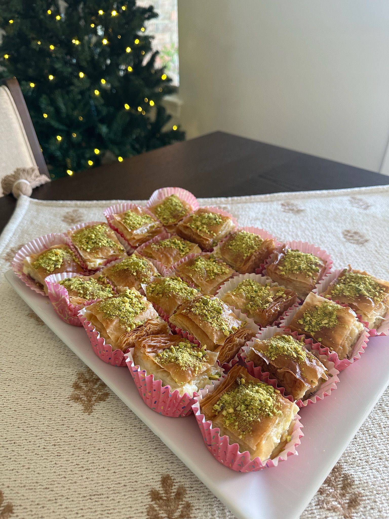 Baklava Pistachio & Cheese Treasure