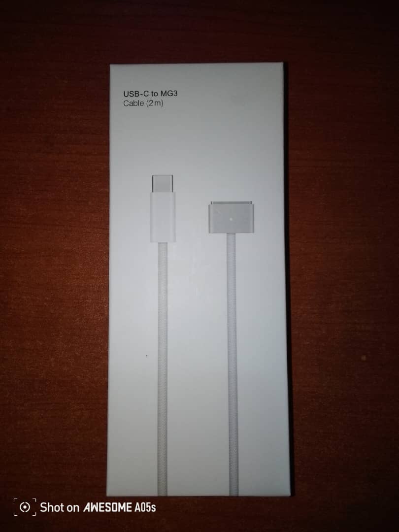 USB-C to MG3 Cable (2m)