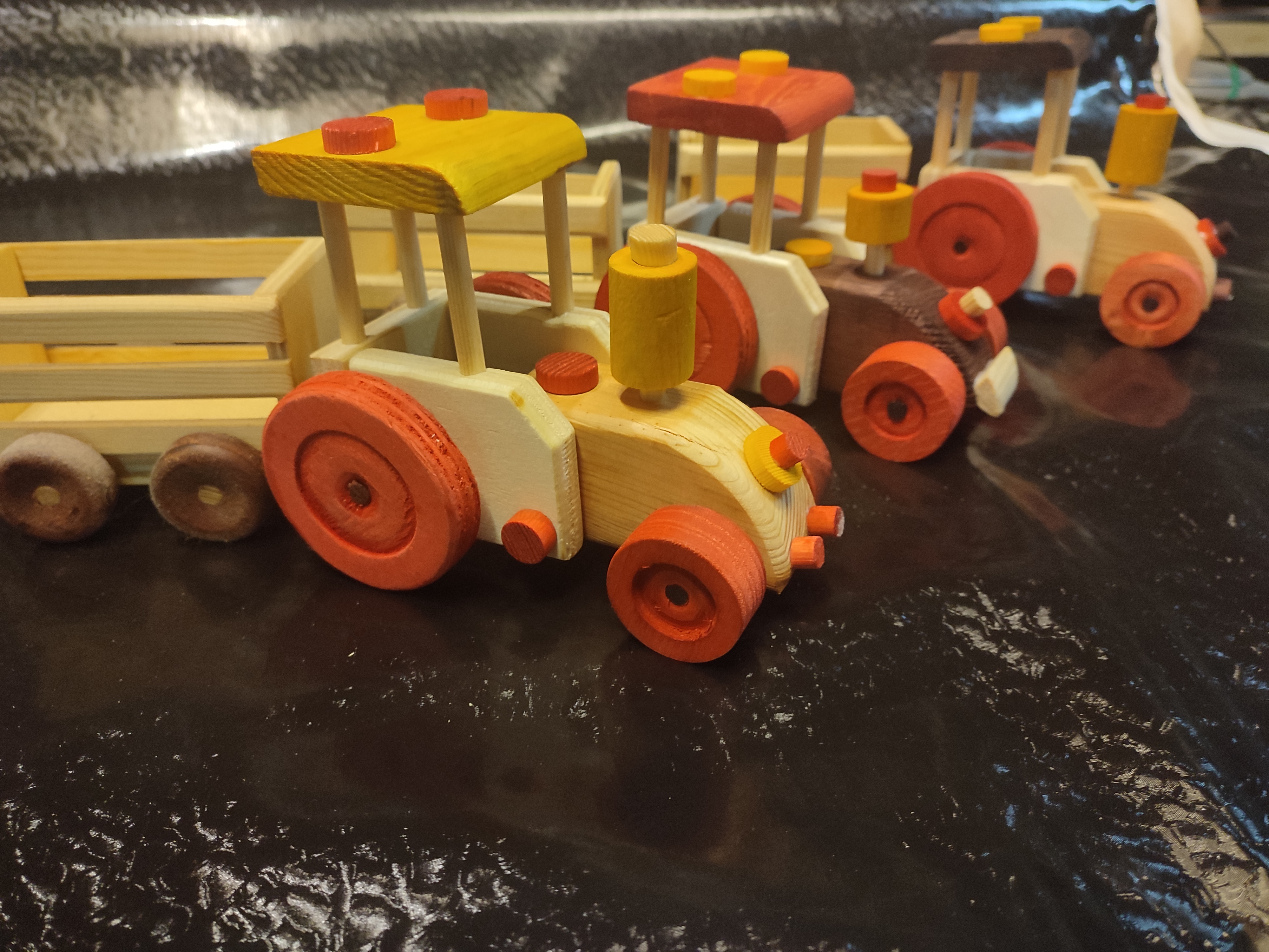 Traktor z przyczepą