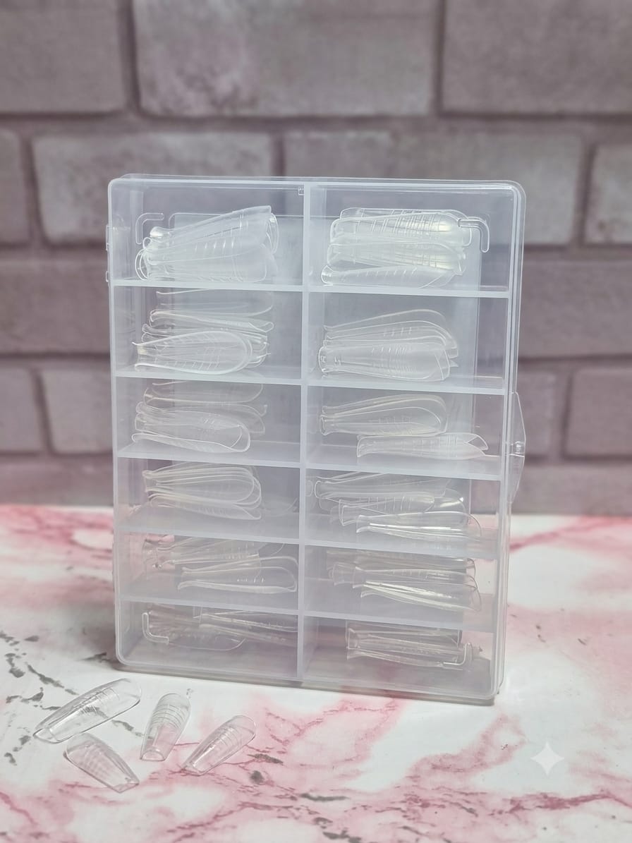 Caja de tips para uñas