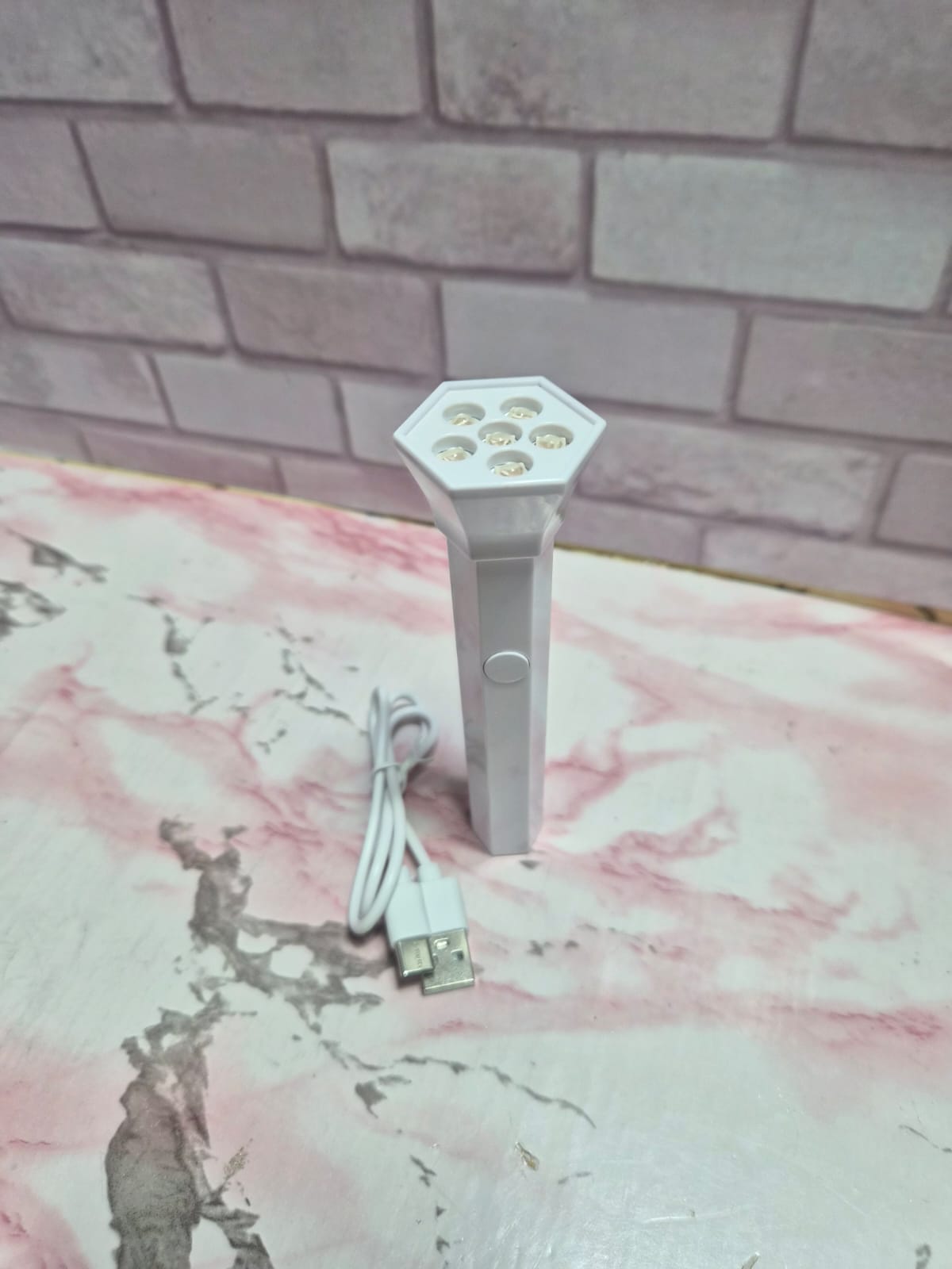 Lámpara portátil LED rosa para press on