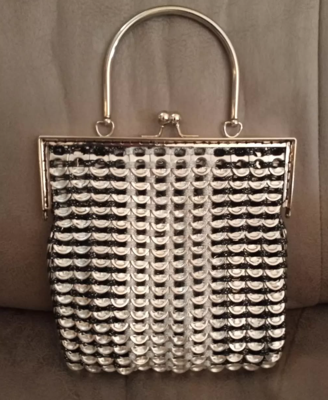 Bolso vintage de metal