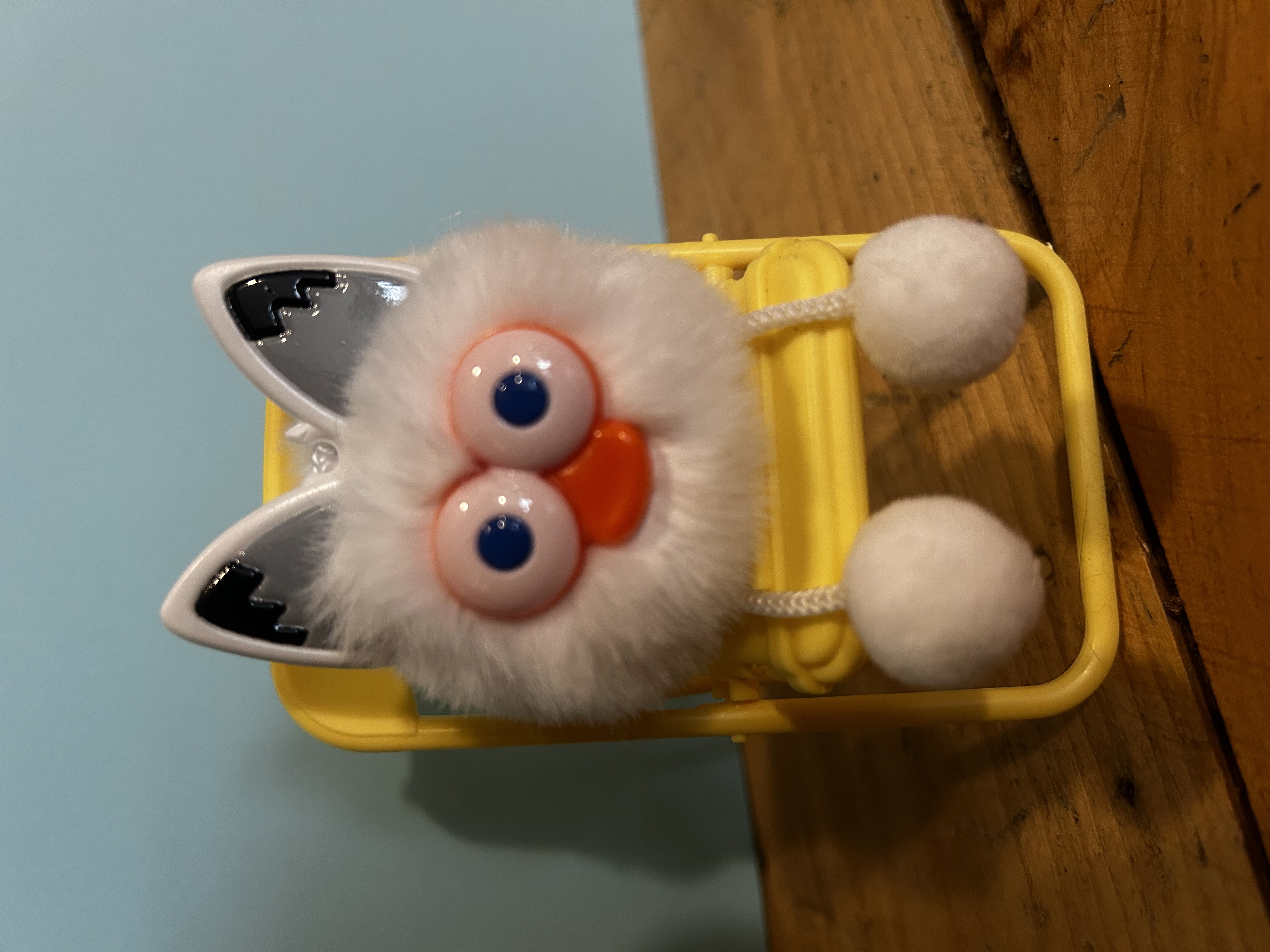 Fluffy White  Platapuff