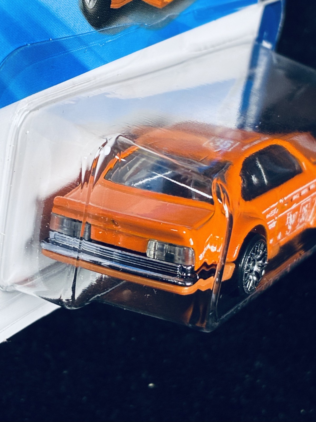 Hot Wheels BMW 635 CSi Wide Body - Orange