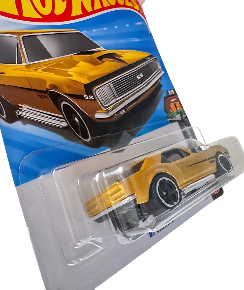 Hot Wheels 2026 '67 Camaro (Gold) – #56/250 HW Dream Garage – Detailed 1:64 Scale SS Stripes Edition – Dorado Gold Die-Cast Muscle – Authentic Chevrolet Heritage Toy