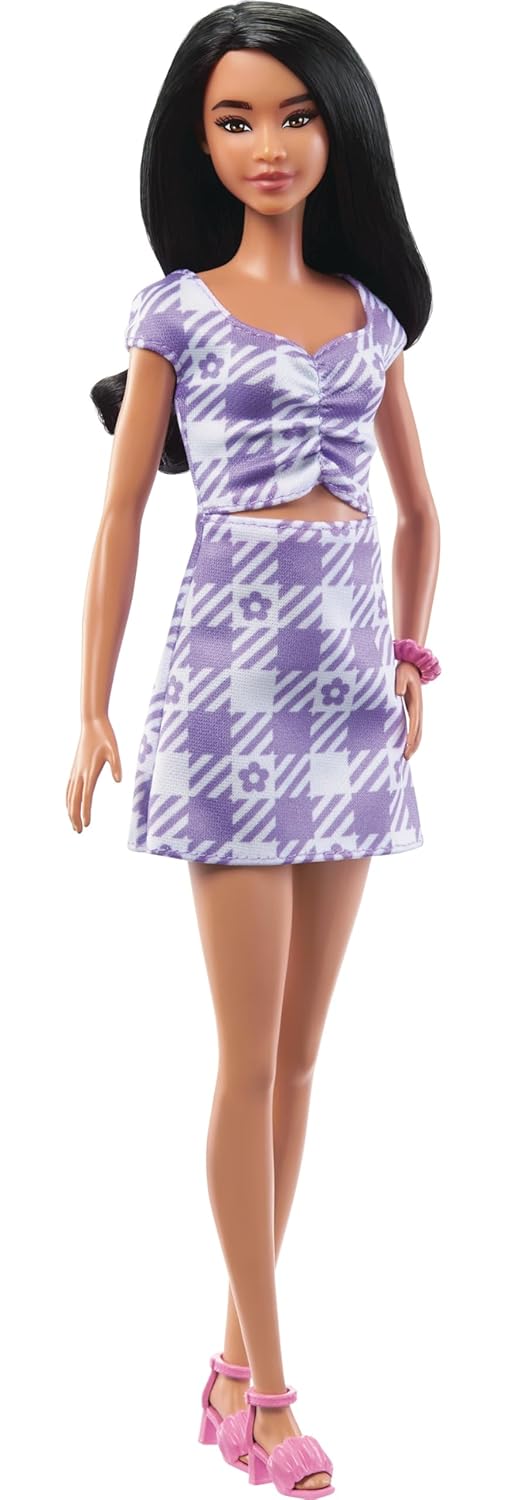 Barbie Fashionistas Doll #199 – Curvy & Tall Body Type with Wavy Black Hair – Purple & White Gingham Cut-Out Dress, Pink Sandals & Scrunchie Bracelet – Toy Gift for Kids & Collectors Ages 3+