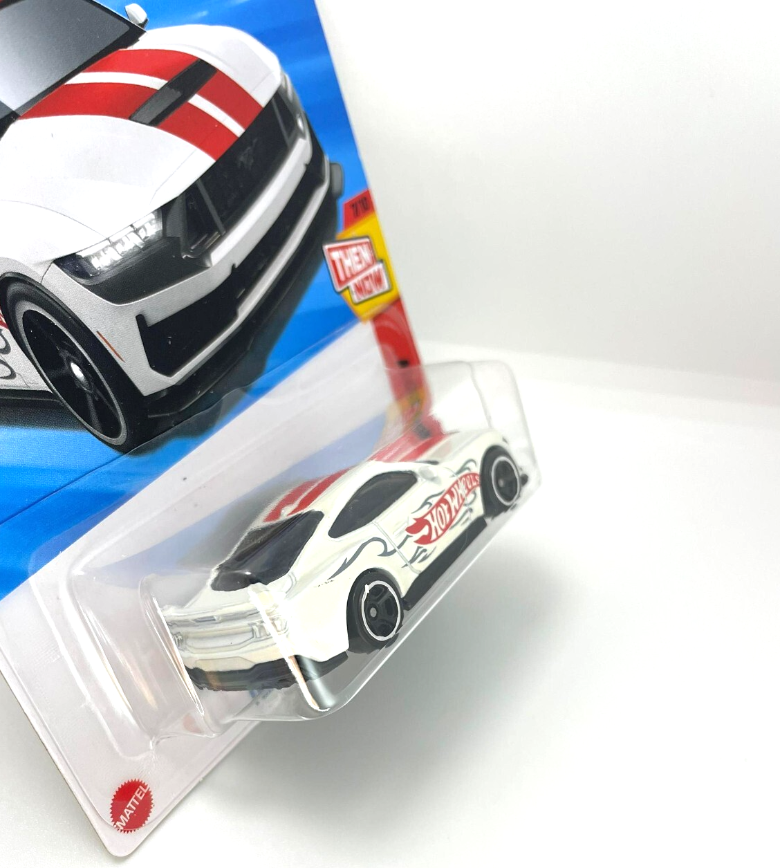 Hot Wheels Ford Mustang Dark Horse 