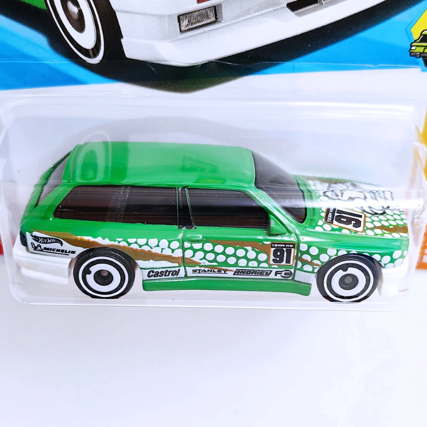 Hot Wheels 2026 BMW M3 Wagon (Green/White) – #102/250 HW Modified Series – Detailed 1:64 Scale Custom M3 Touring – Racing Livery & 10SP Wheels – Collector’s Edition