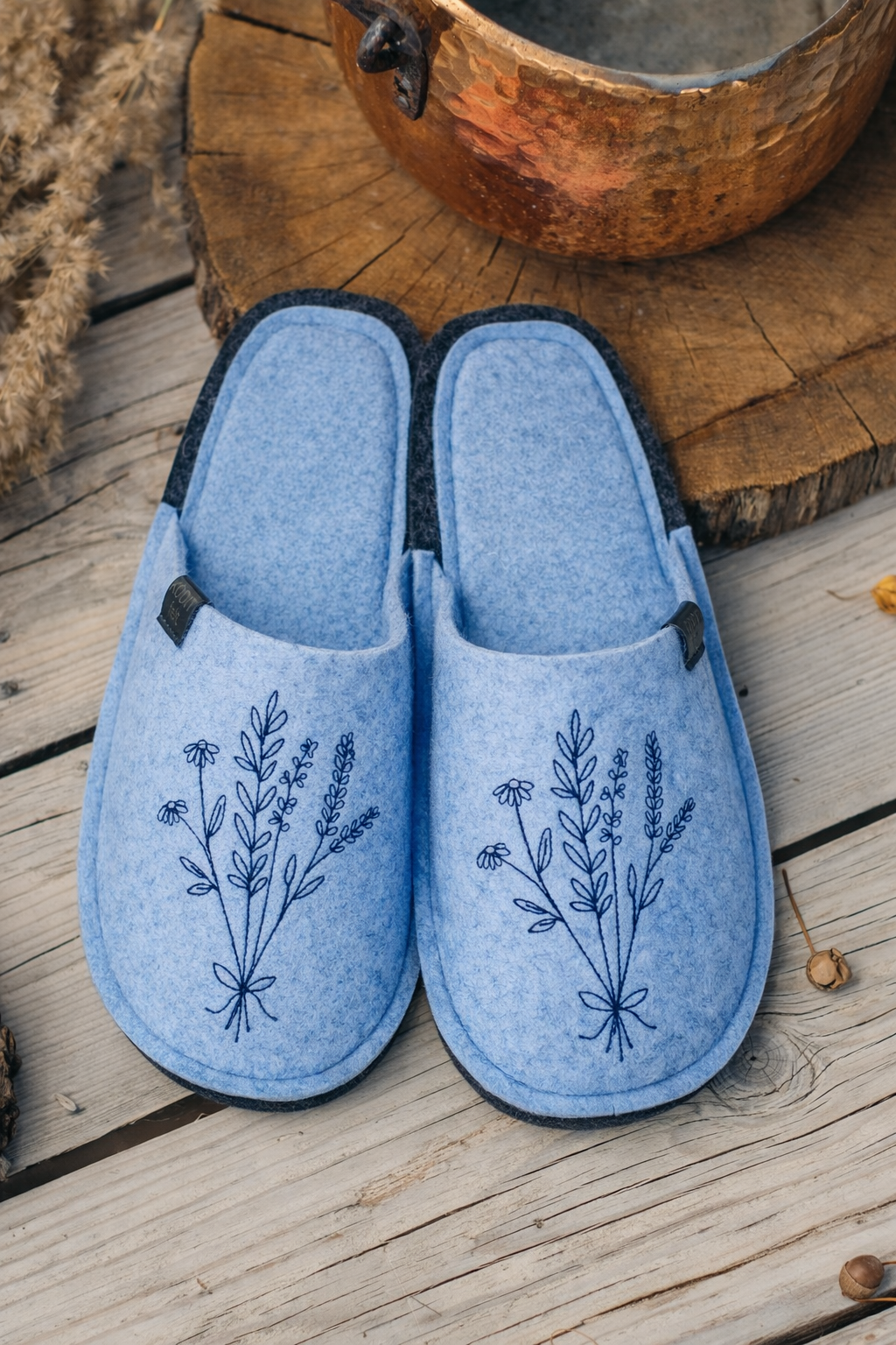 Merino vilnas čības (ar ziediem)