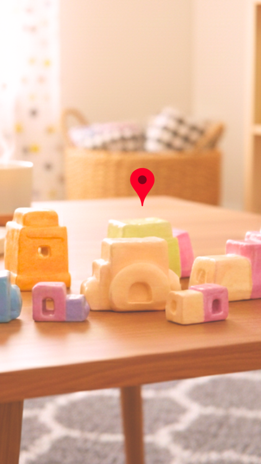 Miniature clay house (Green/Pink)