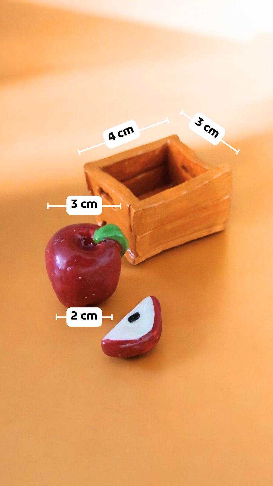 Miniature Apple and Crate Set