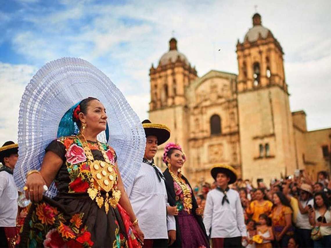 OAXACA GUELAGUETZA 