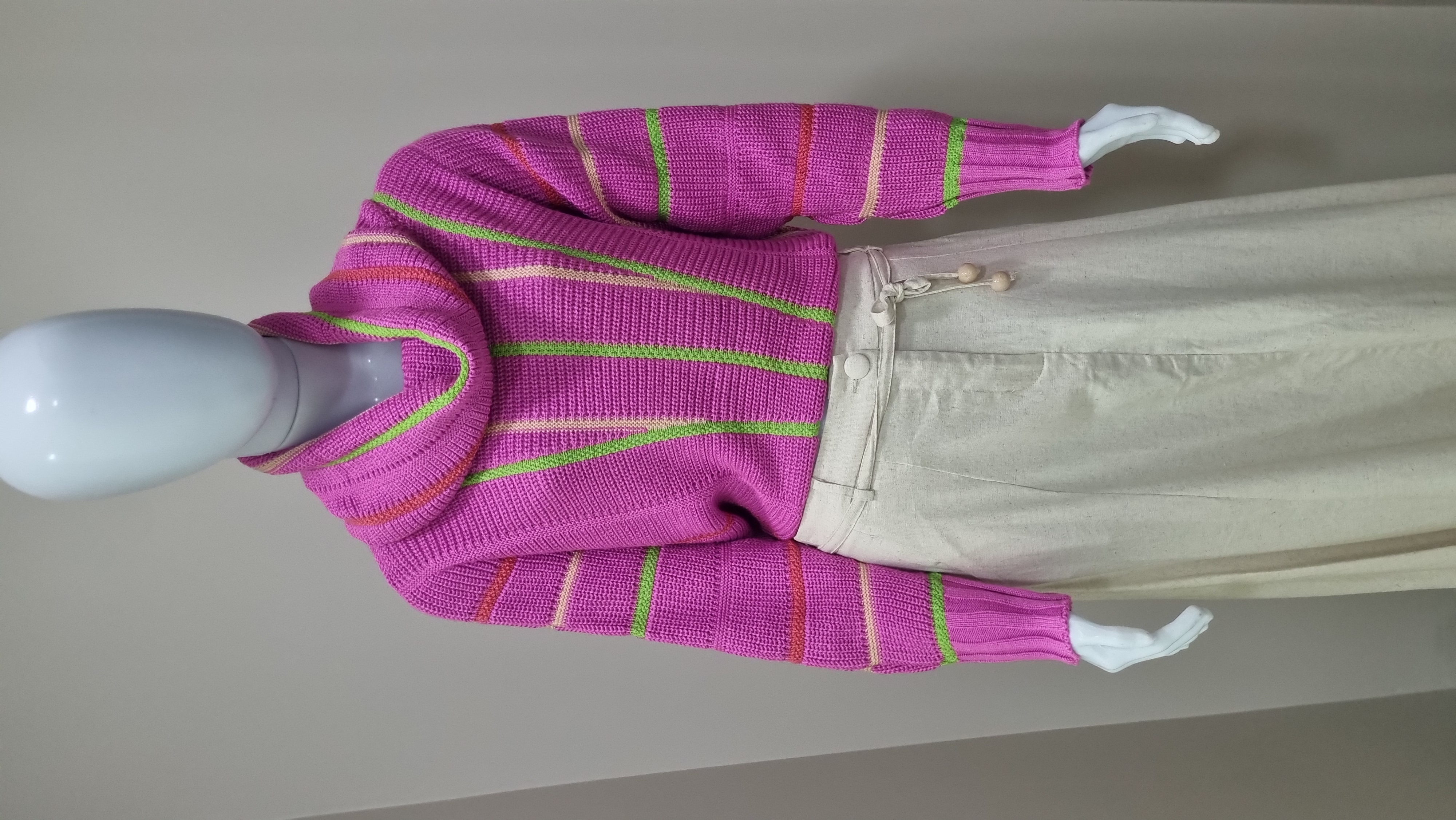 Blusa em tricot manga morcego