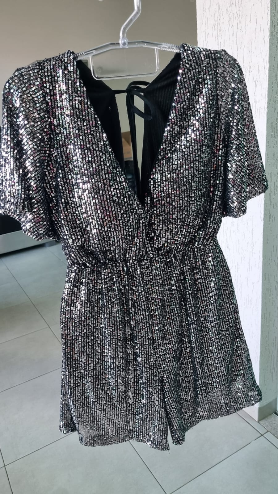 Macaquinho de Paetê Prateado