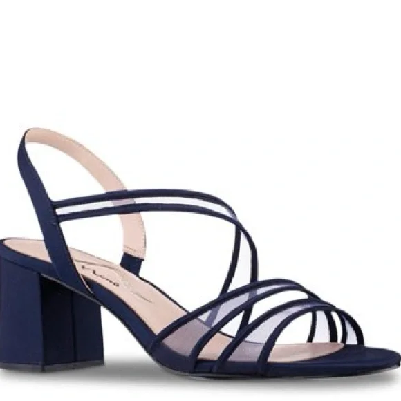 Nina Nanda Sandal