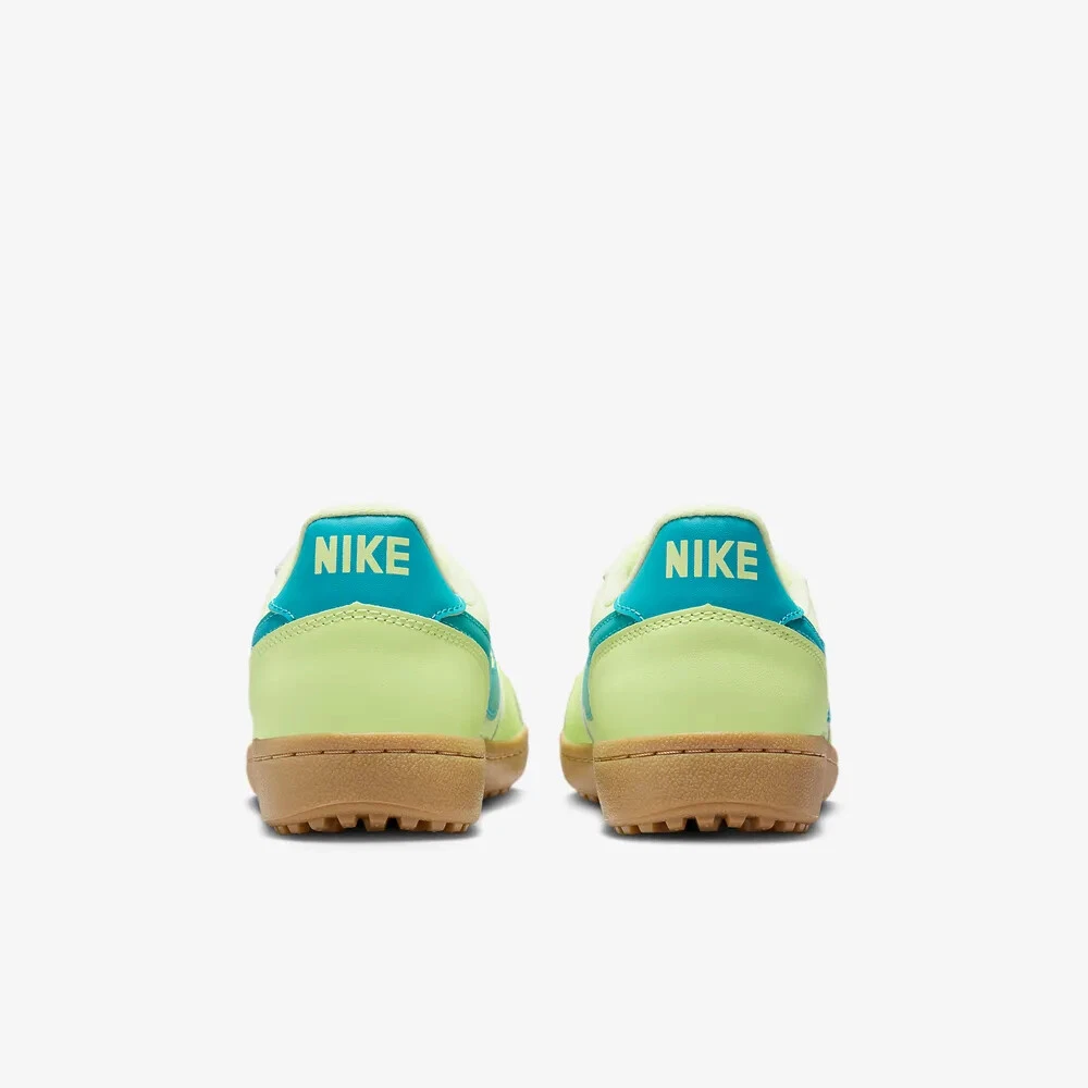 Nike General Field 82