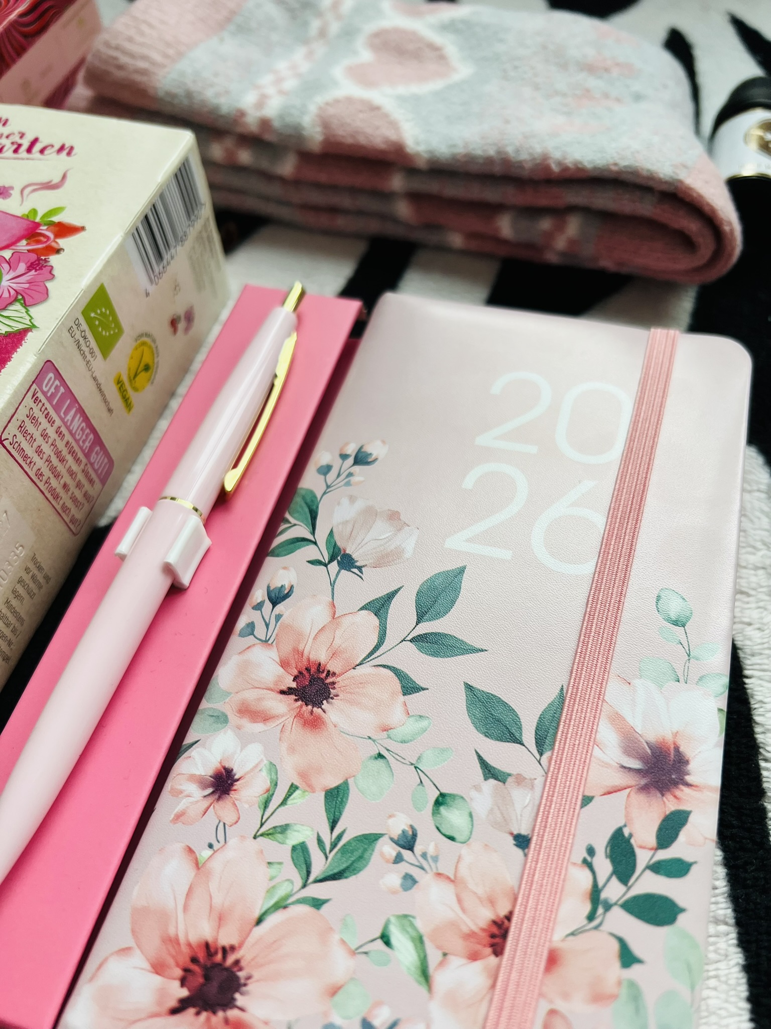 Giftbox PinkBerries - set roz cu note fructate