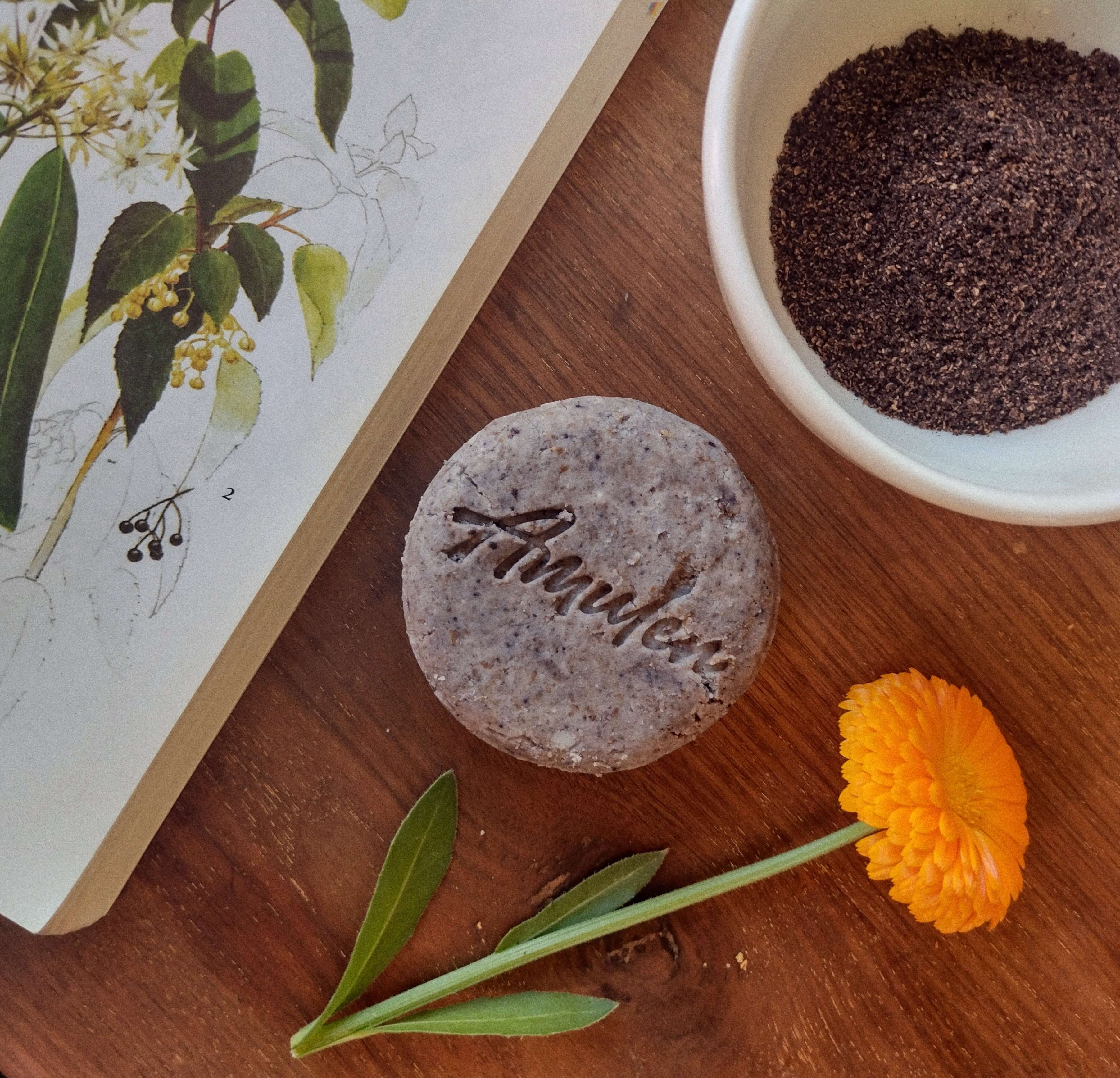 Shampú sólido nutritivo