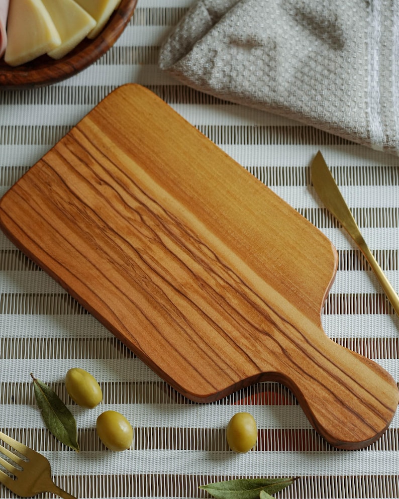 Personalized Olive Wood Cutting Board: Rustic Kitchen Decor, Free Beeswax