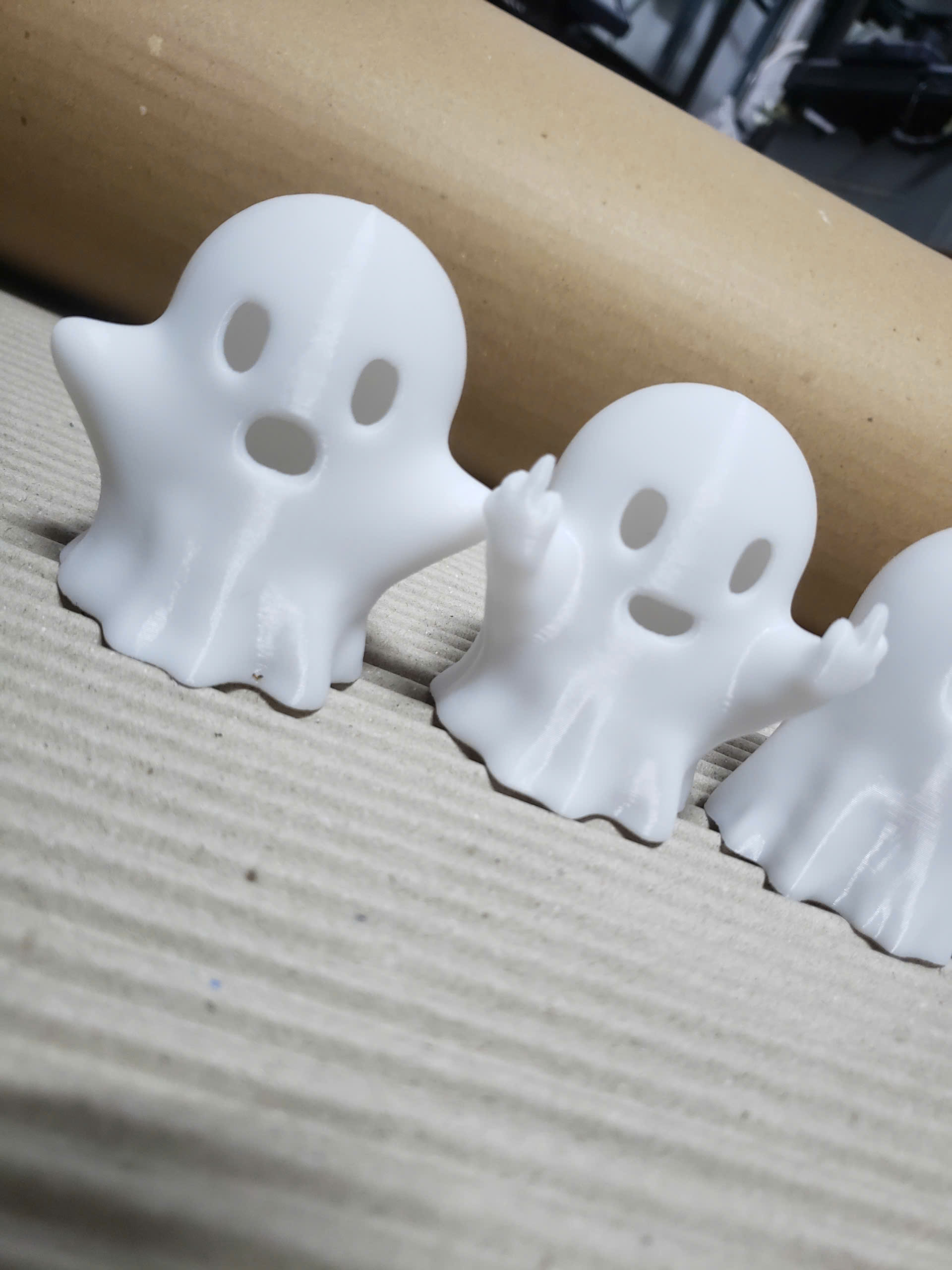 👻 MÔ HÌNH MA TRẮNG CUTE MINI – DECOR XINH XẮN, GIÁ HẠT DẺ