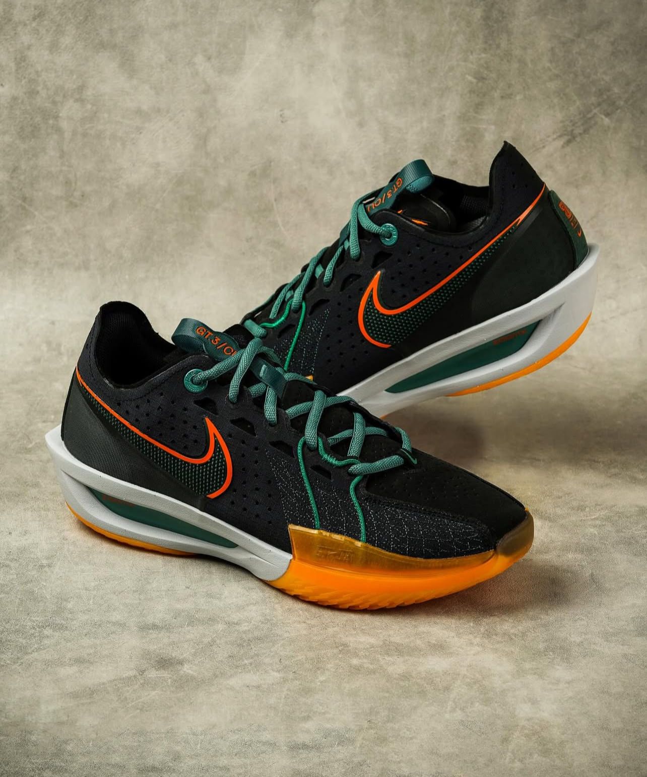 Zoom Cut GT Miami Hurricane Men's Sport Sneakers