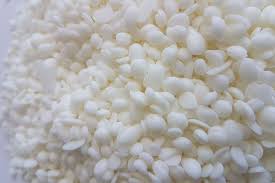 Cera de abeja en perlas