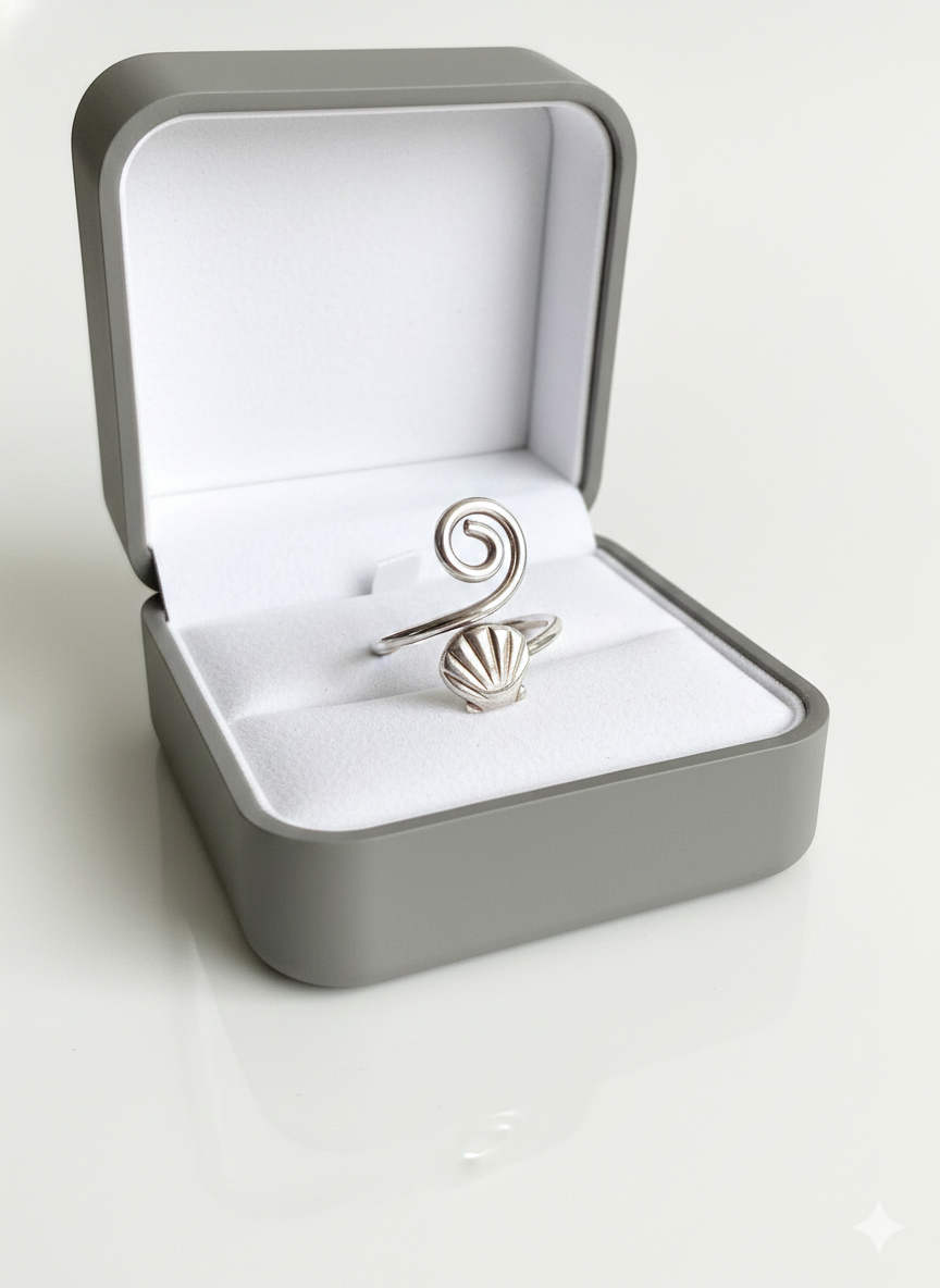 Anillo concha marina y espiral