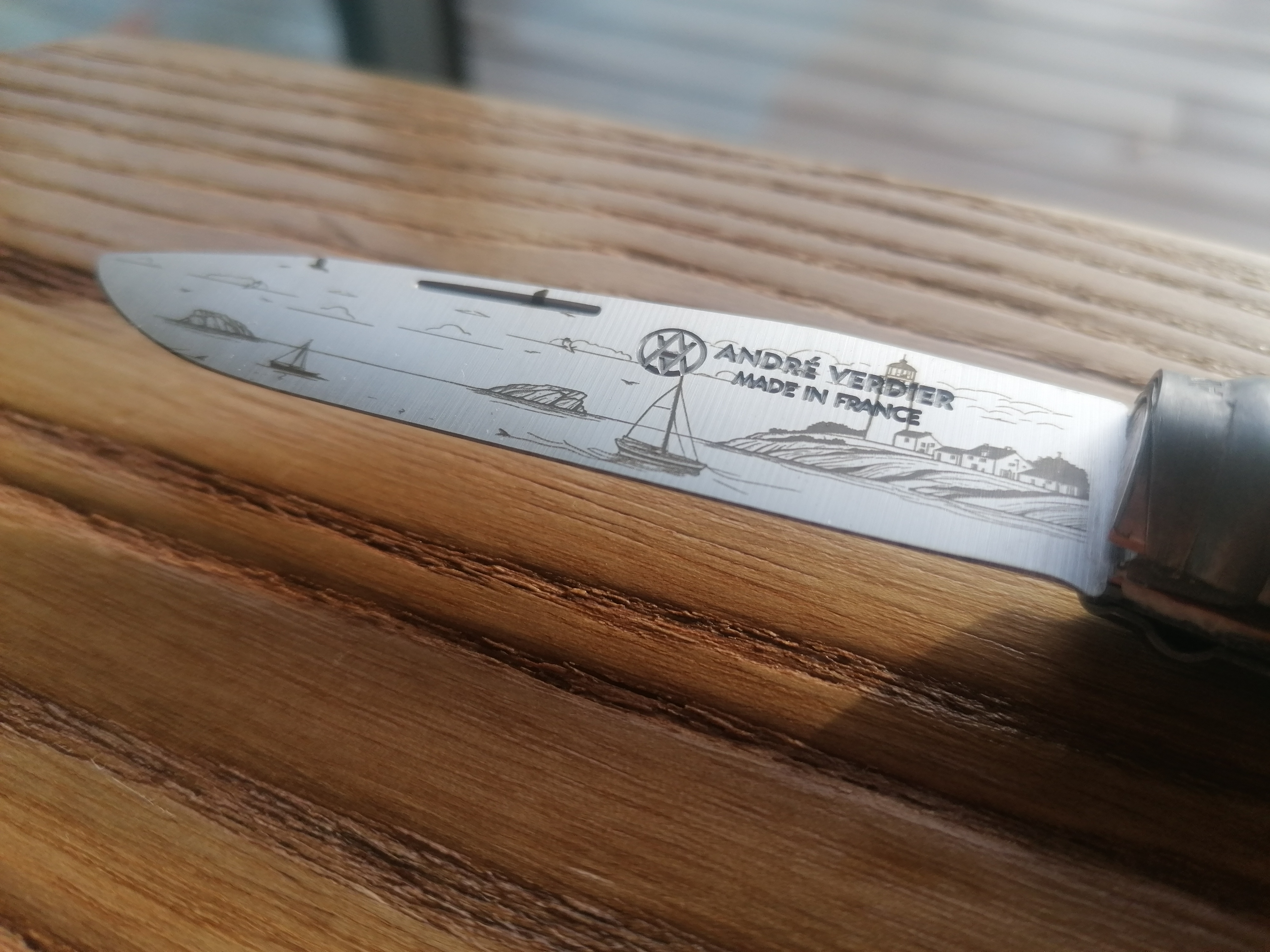 Couteau André Verdier thème "Bord de mer" AVEC un prénom gravé