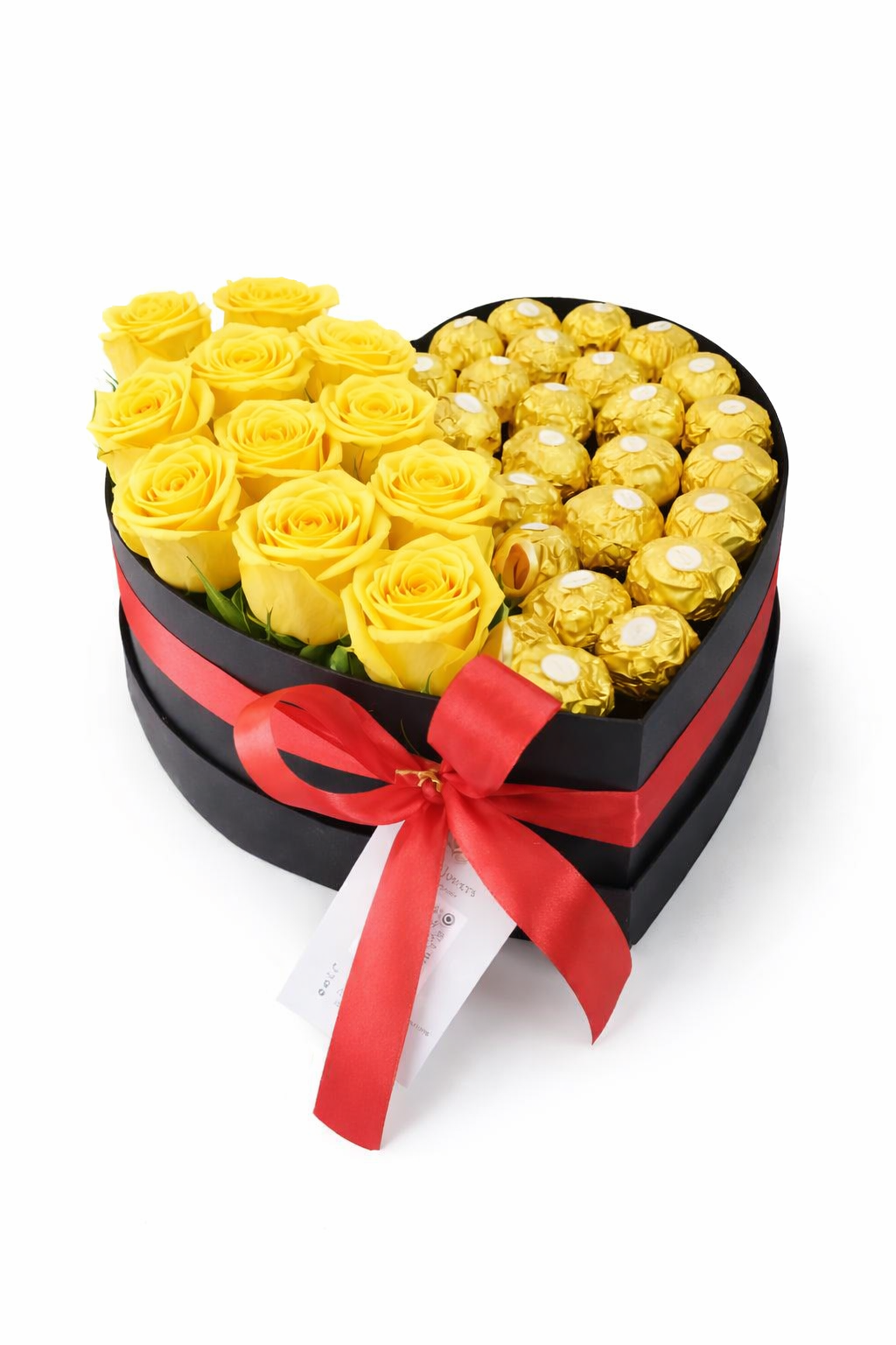 Caja de corazón con rosas y chocolates