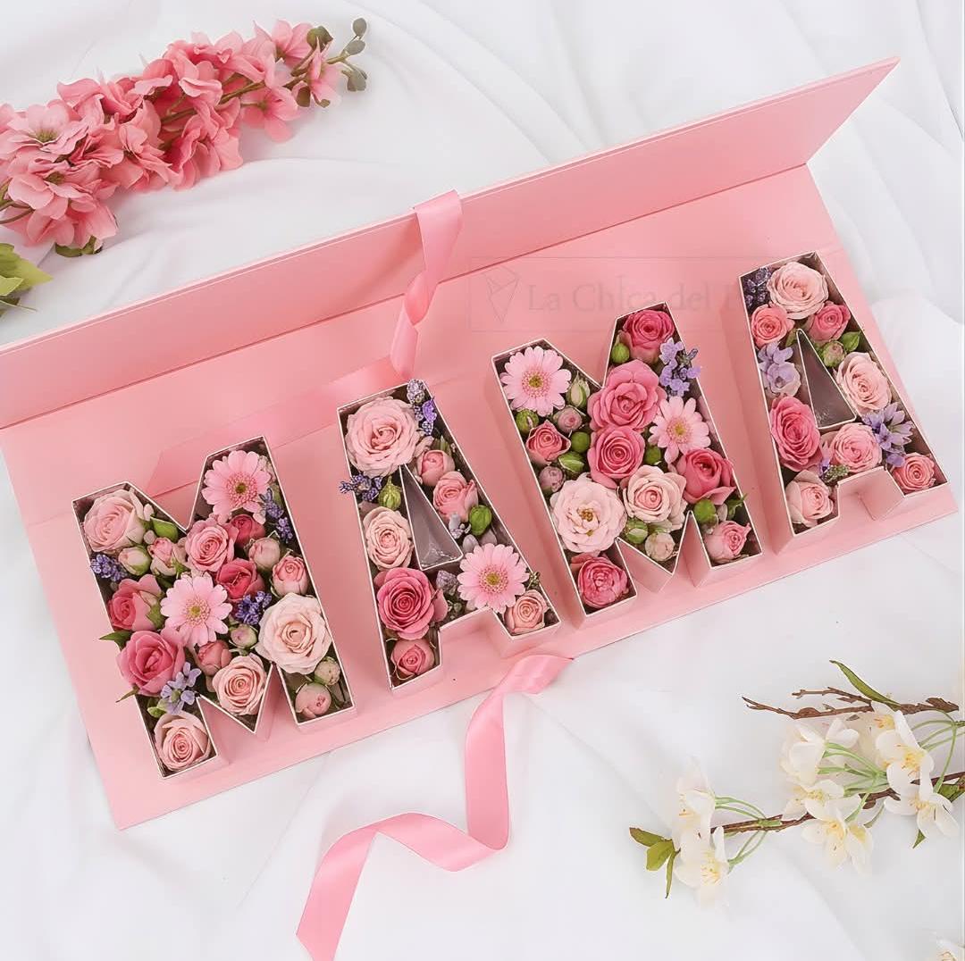 Caja de flores 'MAMÁ'