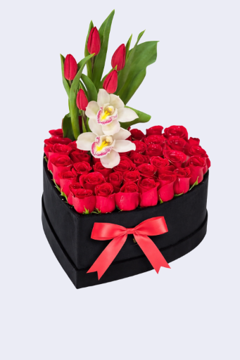 Arreglo Floral en Caja Corazón