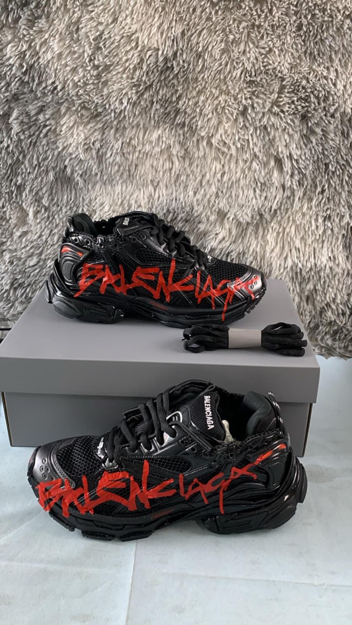 Balenciaga Runner