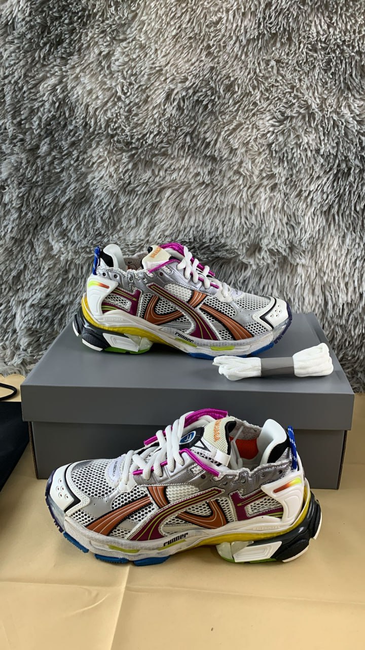 Balenciaga Runner