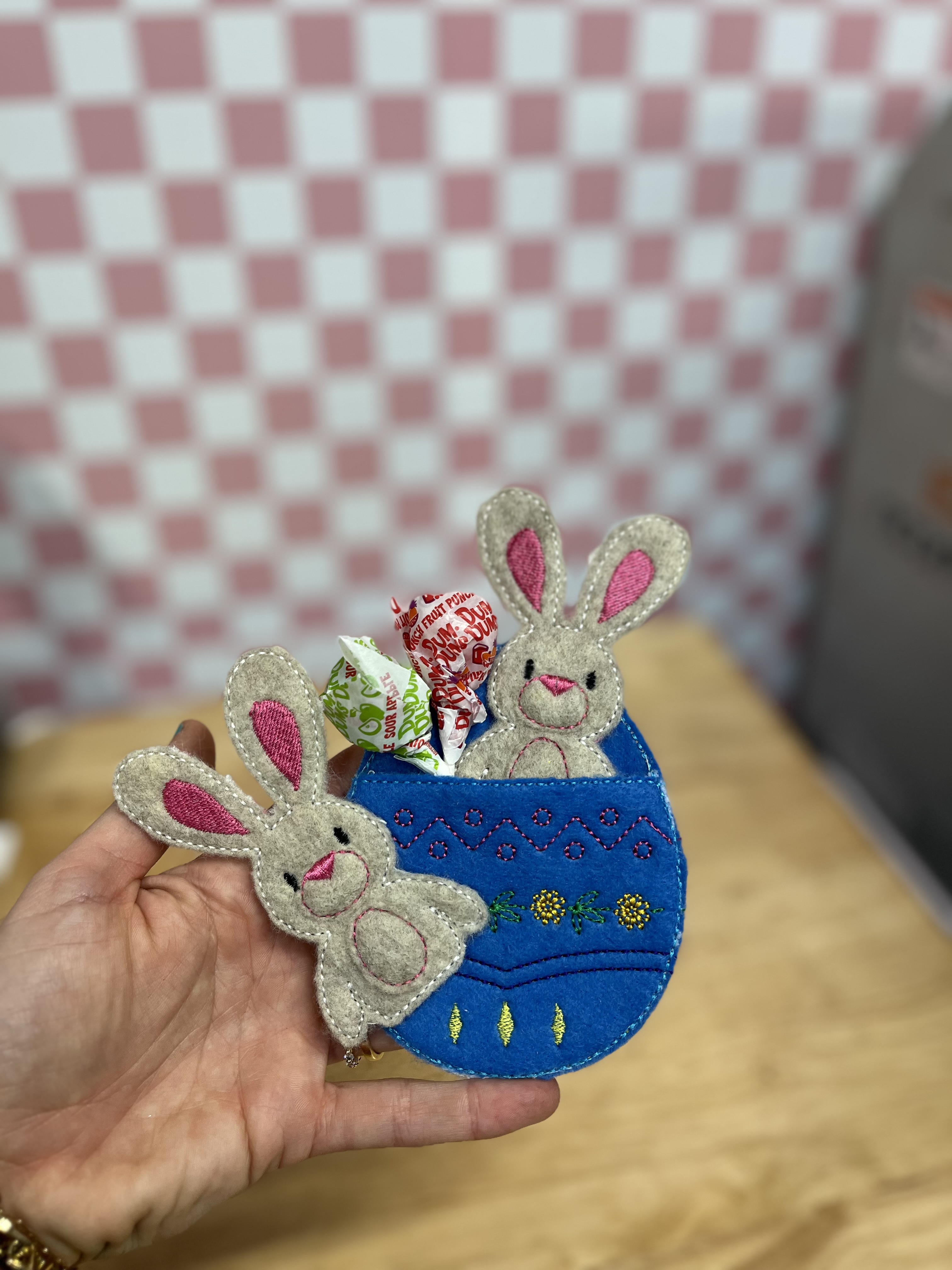 Embroidered Egg Treat Pocket with Bunny Finger Puppets