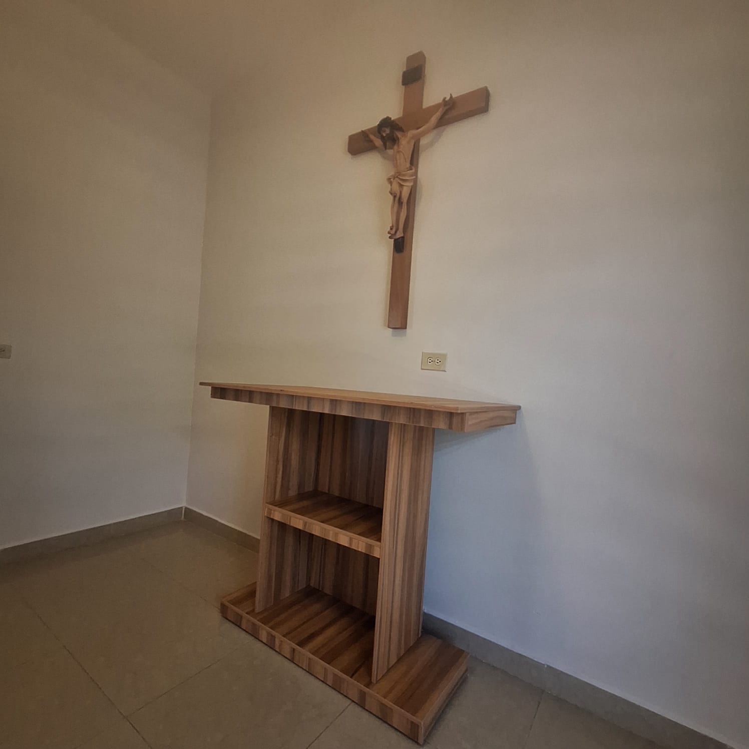 Altar de Madera para Capilla