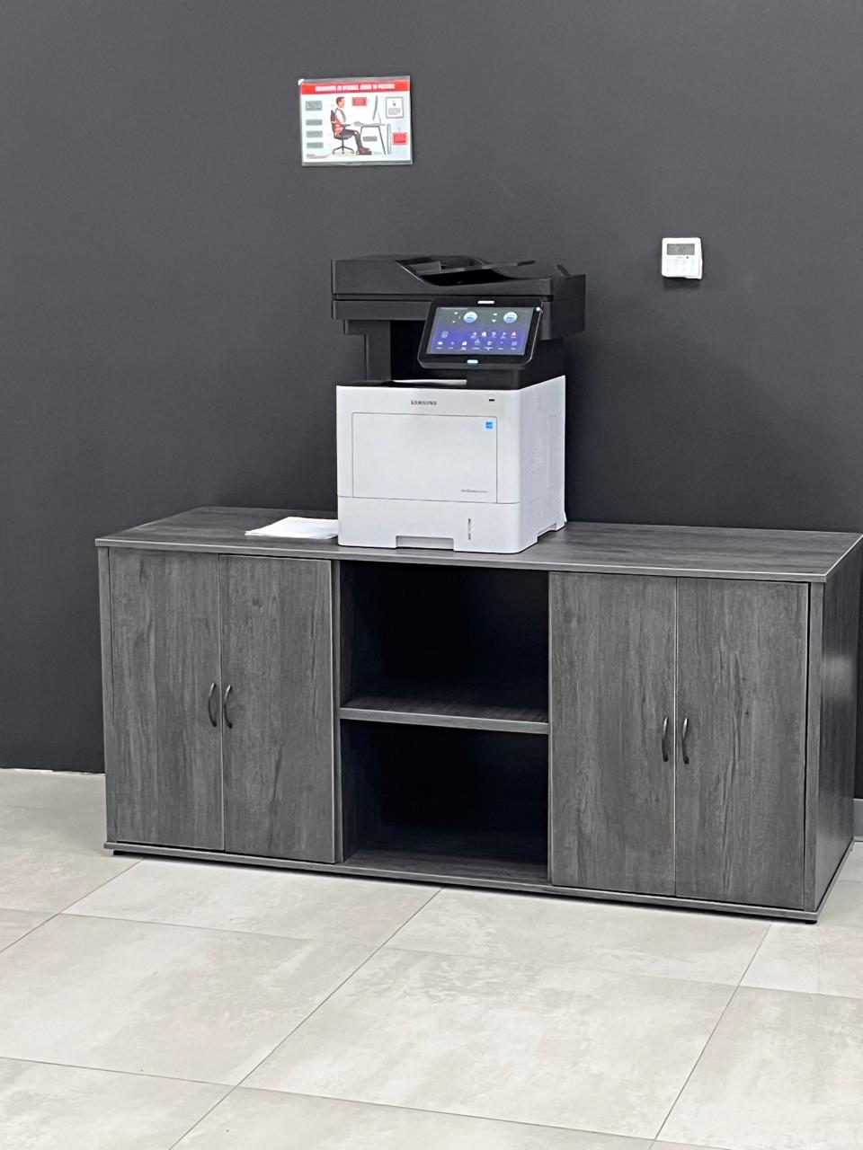 Credenza ejecutiva