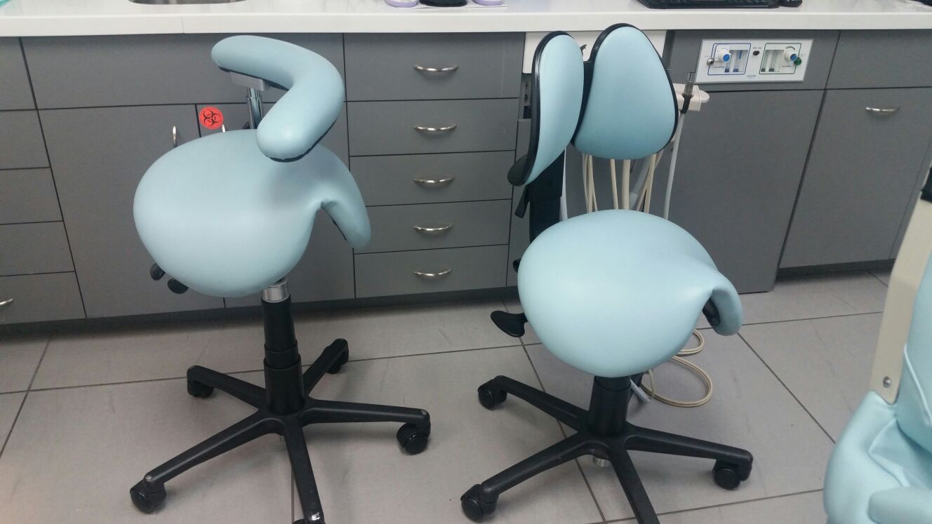 Sillas ergonómicas para consultorio dental
