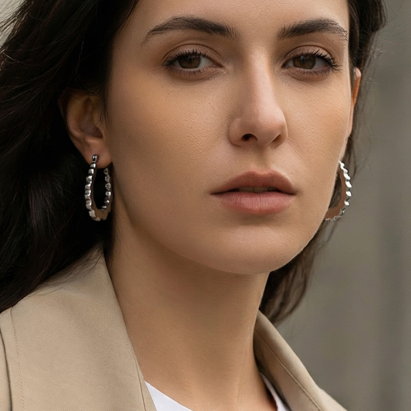 Stainless steel gold-plated geometric U-shaped textured earrings 502047