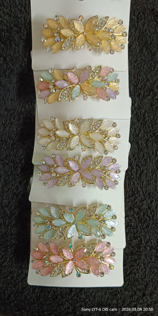 Premium Floral Crystal Sparkling Hair Clip (Random color will be shipped)